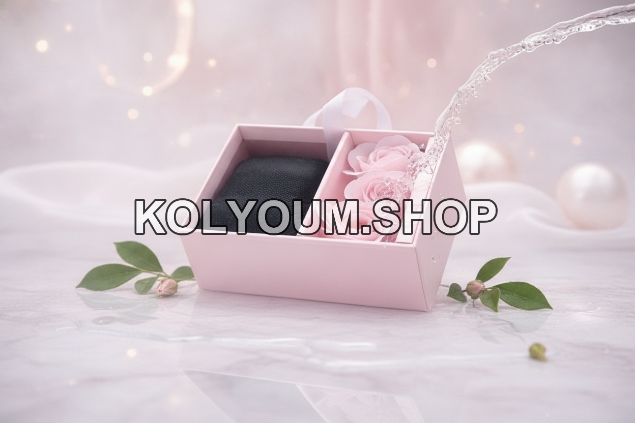 Coffret Cadeau Romantique : Fleurs de Savon & Support Bijoux Rose